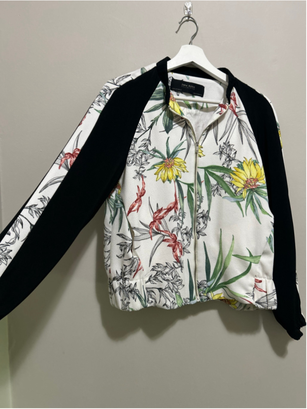 Women's Zara Floral Bomber Jacket Size M White Black